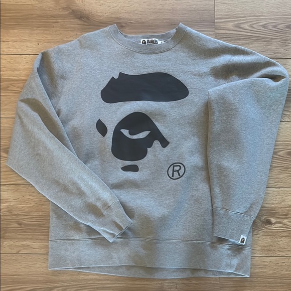 BAPE BY BATHING APE GRAY CREWNECK SWEATER WITH GRAPHIC 🦍 PRINT XXL - Picture 1 of 10